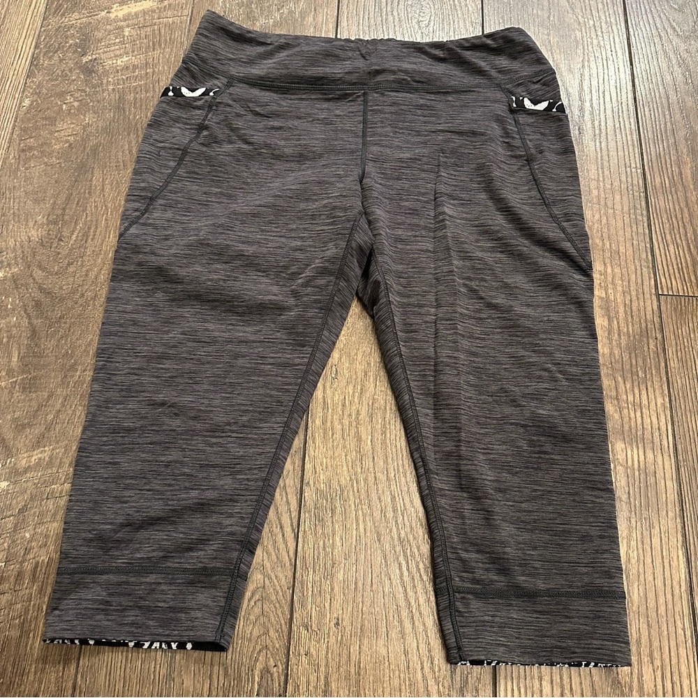 Patagonia Women’s Heather Grey Crop‎ Leggings Size M